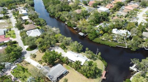 27254 Tennessee St, Bonita Springs, FL 34135-4721