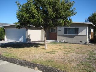 1844 San Anselmo St, Fairfield, CA 94533-4008