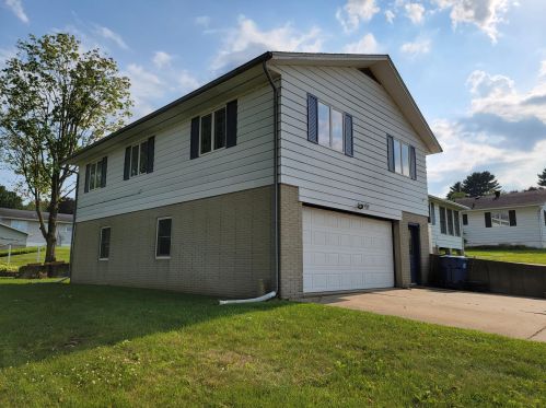 1601 Labus Dr, Newburg Corners, WI 54614-8720
