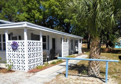 5741 Indiana Ave, New Port Richey, FL 34652-2334