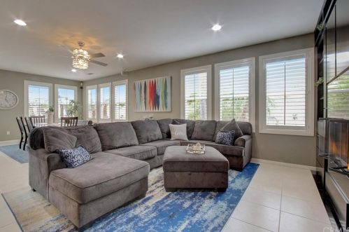 5391 Evening Sky Dr, Simi Valley CA  93063-5744 exterior