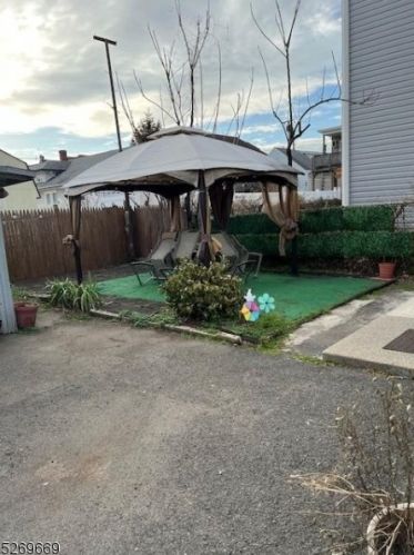 398 Sussex St, Paterson NJ  07503-1913 exterior