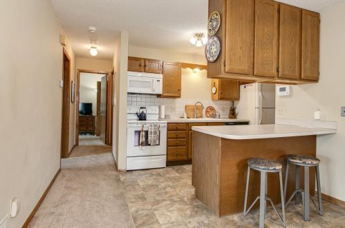 2463 Grenadier Ave, Saint Paul, MN 55128-4319
