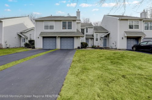 38 Malibu Dr, Tinton Falls, NJ 07724-2540