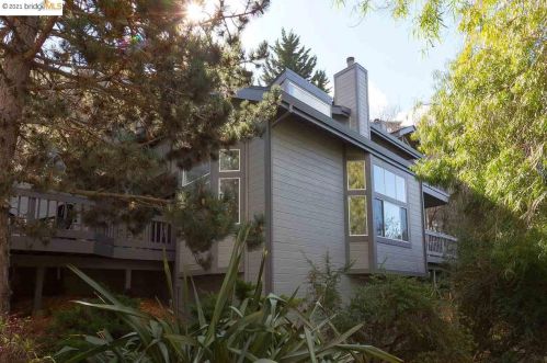 1741 Alhambra Ln, Oakland, CA 94611-2231