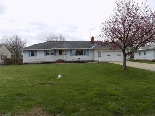 300 Shadylawn Dr, Vermilion, OH 44001-1535