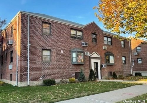 9031 Shore Pkwy, Jamaica, NY 11414-2415