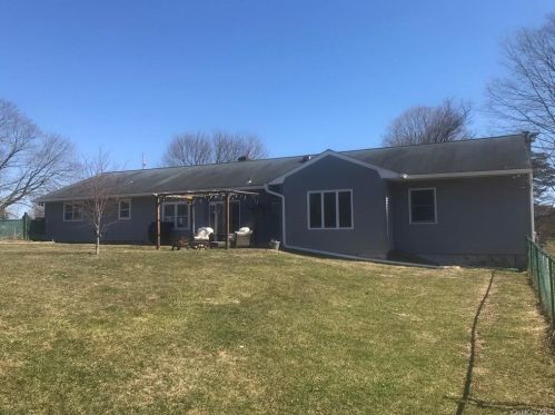 283 Ridge Rd, Camp Bell Hall, NY 10916-2611