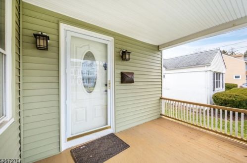49 Pennsylvania Ave, Flemington NJ  08822-1223 exterior