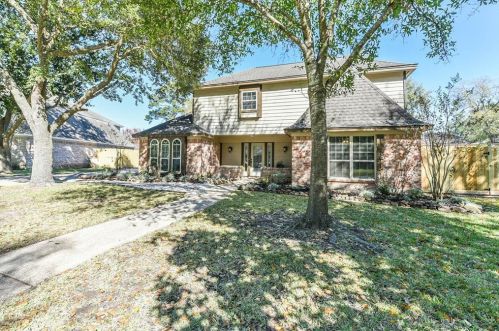 19919 Sundance Dr, Humble, TX 77346-1424
