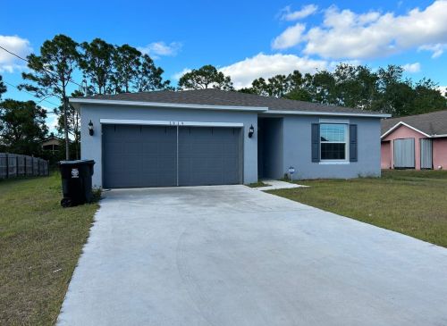 1919 Fears Ave, Fort Pierce, FL 34953-4529