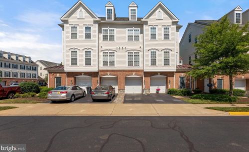 14505 Kylewood Way, Gainesville, VA 20155-6234