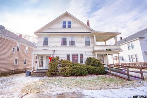 46 Phillips St, West Glenville, NY 12010-1233