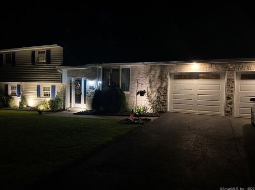 159 Hilltop Rd, Plainville, CT 06062-1043