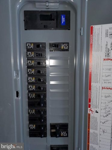 100 Echohill Ln, Willingboro NJ  08046-2206 exterior