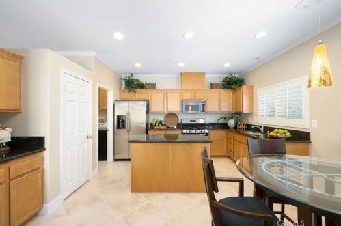 828 Mira Grande, Palm Springs CA  92262-1209 exterior