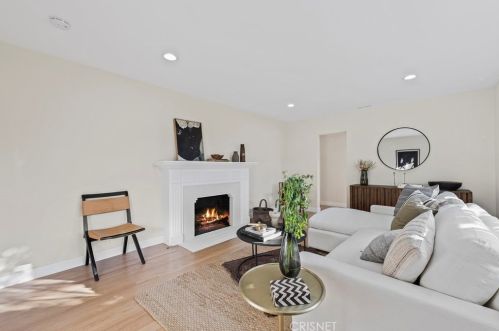 6554 Colbath Ave, Van Nuys CA  91401-1503 exterior