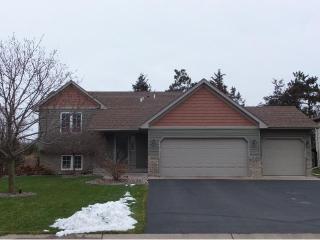 12752 Ferrara Ave, Lino Lakes, MN 55038-8481