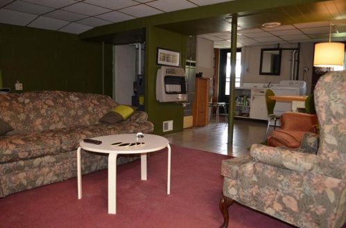 1609 Taylor Ave, New Kensington PA  15068-4134 exterior