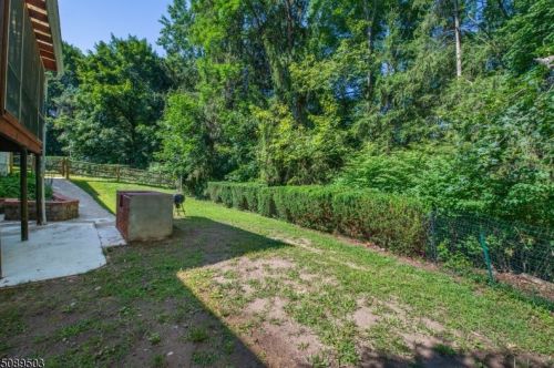 250 Jacksonville Rd, Lincoln Park NJ  07035-1505 exterior