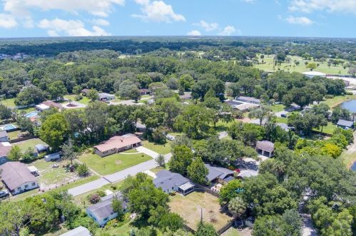 304 Sunset Dr, Sanford FL  32773-4749 exterior