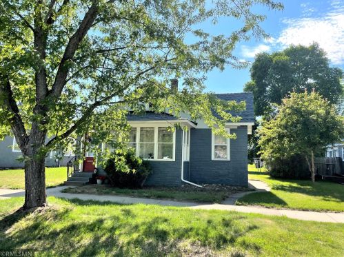 709 9th St, Brainerd MN  56401-2630 exterior