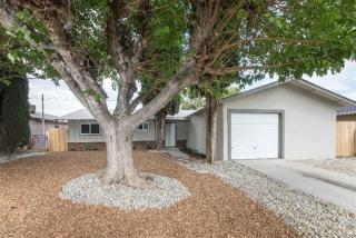 4206 Woodson Ave, Fresno, CA 93705-1241