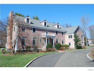 2 Viking Grn, Westport, CT 06880-1122