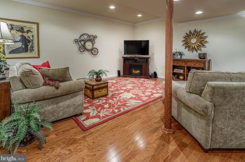 66 Wharton Dr, Glen Mills PA  19342-9522 exterior