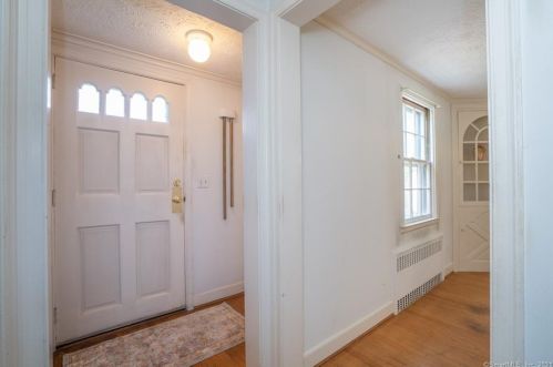 19 Fennbrook Rd, Hartford, CT 06119-2205