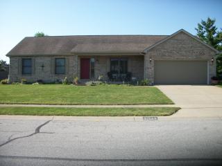 3625 Richland Dr, Columbus, IN 47203-4318