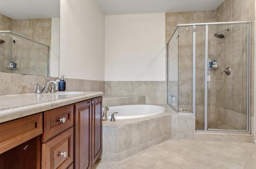 1224 Lake Pointe Way, Richardson TX  75080-8409 exterior