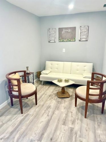 7 Little Ave, Middletown NY  10940-5109 exterior