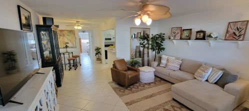 111 Shore Ct, West Palm Beach, FL 33408-5509