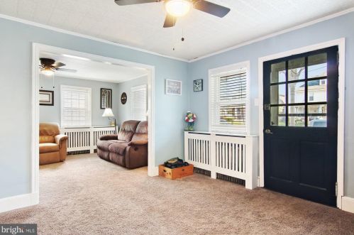 30 Main St, Camp Hill PA  17011-6326 exterior