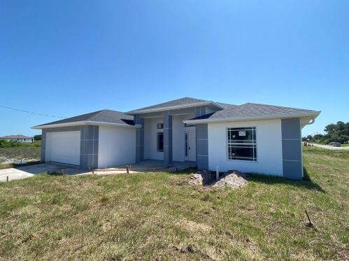 3105 Donald Ave, Lehigh Acres, FL