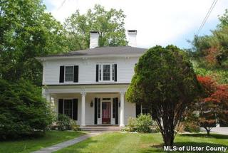 88 Montgomery St, Rhinebeck, NY 12572-1174