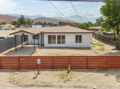 3295 Duffy St, San Bernardino, CA 92407-6201