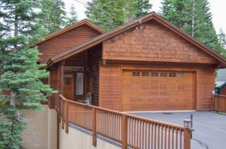 13746 Herringbone Way, Truckee CA  96161-6639 exterior