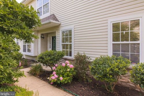 1684 Rockcress Dr, Jamison PA  18929-1645 exterior