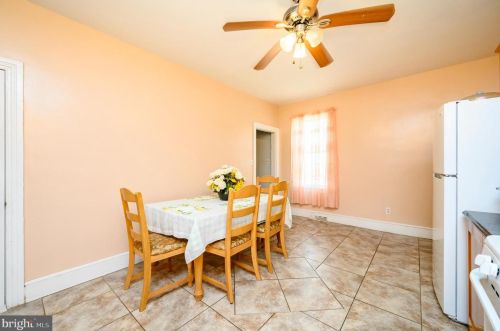 18 Barber Ave, West Deptford NJ  08096-2414 exterior