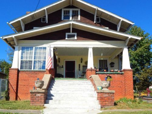 1217 Hiawassee Ave, Knoxville, TN 37917-3736