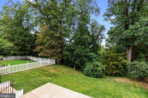 6465 Ashby Grove Loop, Haymarket VA  20169-3211 exterior