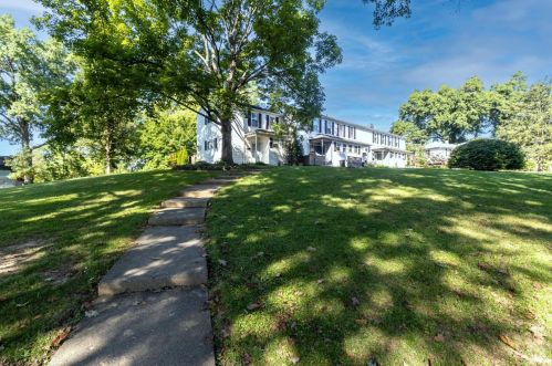 1 Dewitt St, Cincinnati, OH 45218-1017