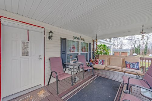 507 Georgia Ave, South Connellsville, PA 15425-1710