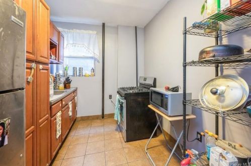 642 Faile St, Bronx NY  10474-6927 exterior