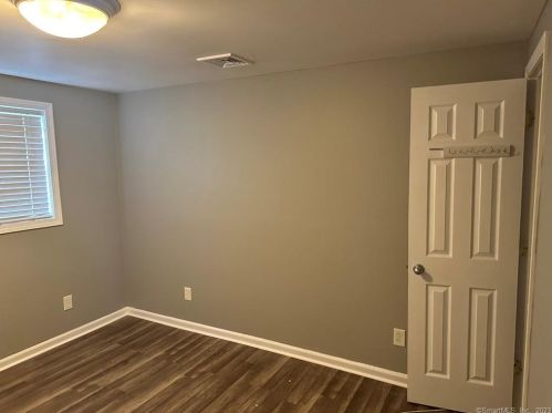 51 1st St, Norwalk CT  06855-2311 exterior