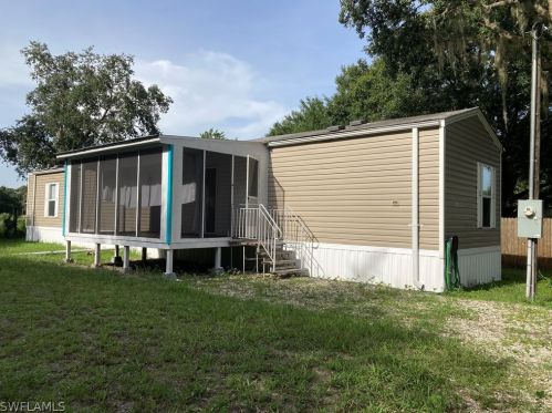 1106 Charles St, Moore Haven, FL 33471-5603