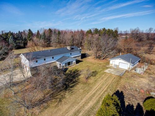 2976 Division Rd, Jackson, WI 53037-9716