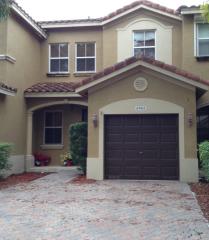 8905 108th Pl, Miami, FL 33176-1318